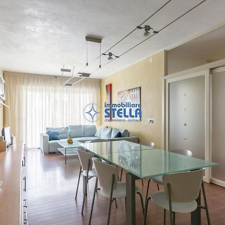 Condominio Adriatico Lido di Jesolo Exteriör bild