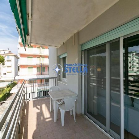Condominio Adriatico Lido di Jesolo Exteriör bild