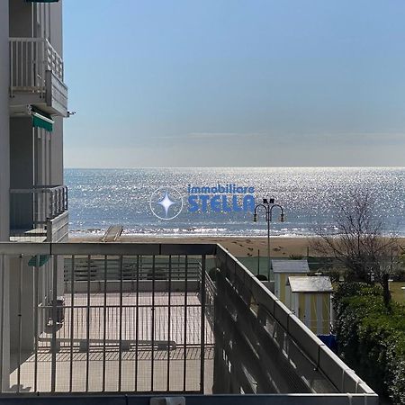 Condominio Adriatico Lido di Jesolo Exteriör bild