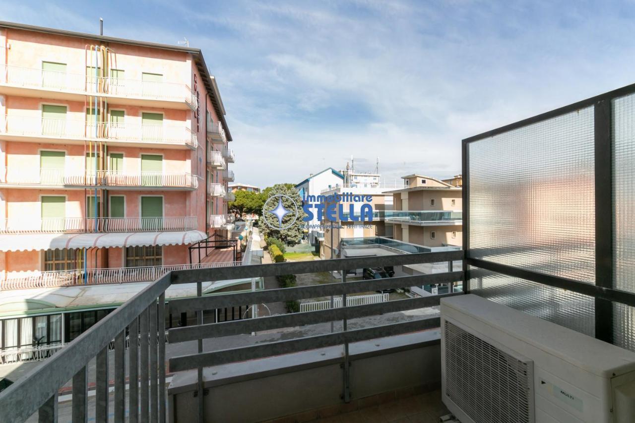 Condominio Adriatico Lido di Jesolo Exteriör bild