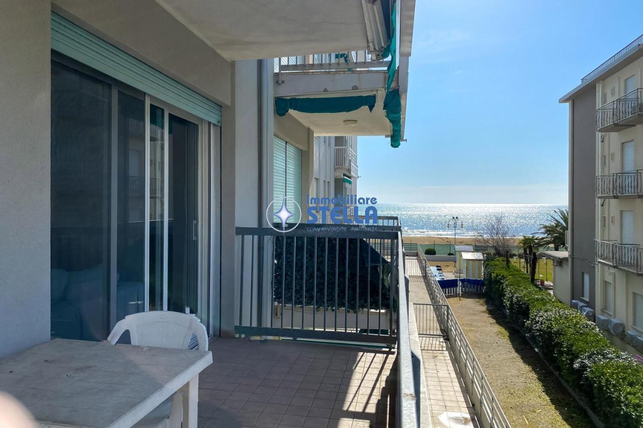 Condominio Adriatico Lido di Jesolo Exteriör bild